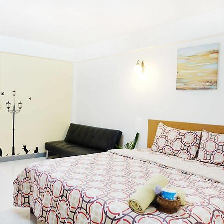 Grand Living Place Бангкок Екстер'єр фото