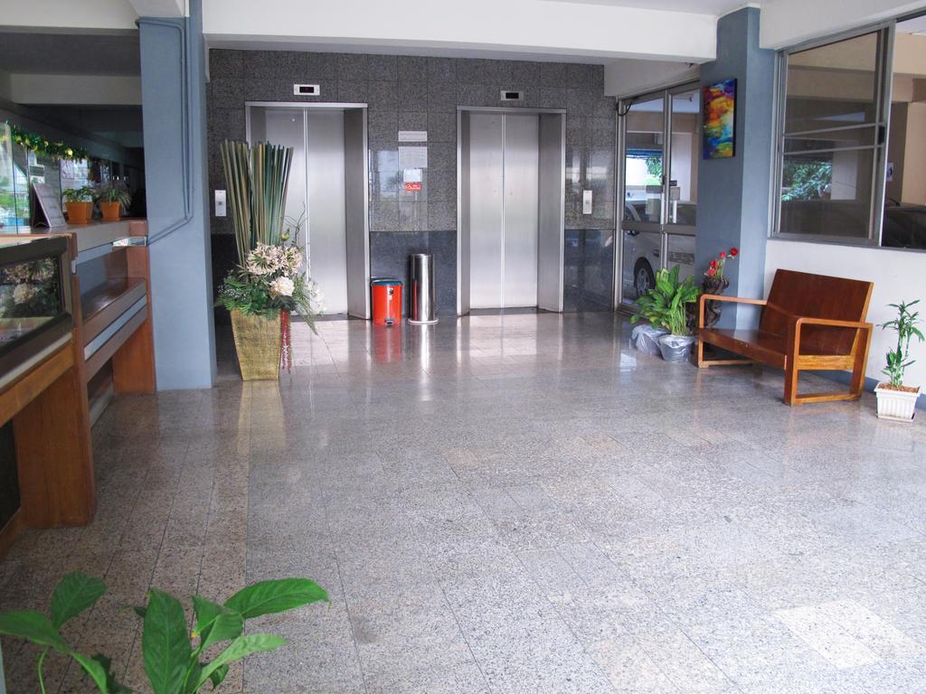 Grand Living Place Бангкок Екстер'єр фото