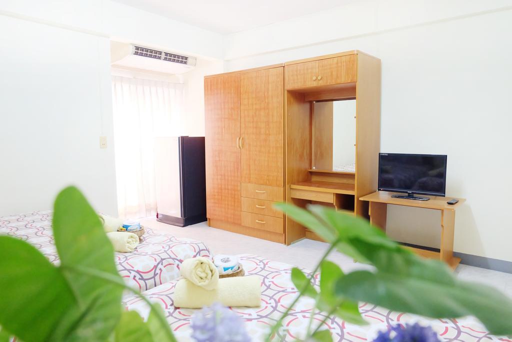 Grand Living Place Бангкок Екстер'єр фото