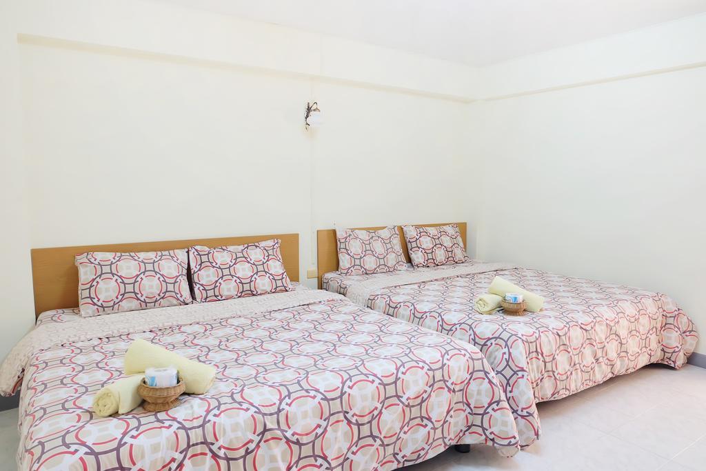 Grand Living Place Бангкок Екстер'єр фото