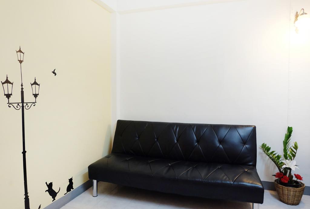 Grand Living Place Бангкок Екстер'єр фото